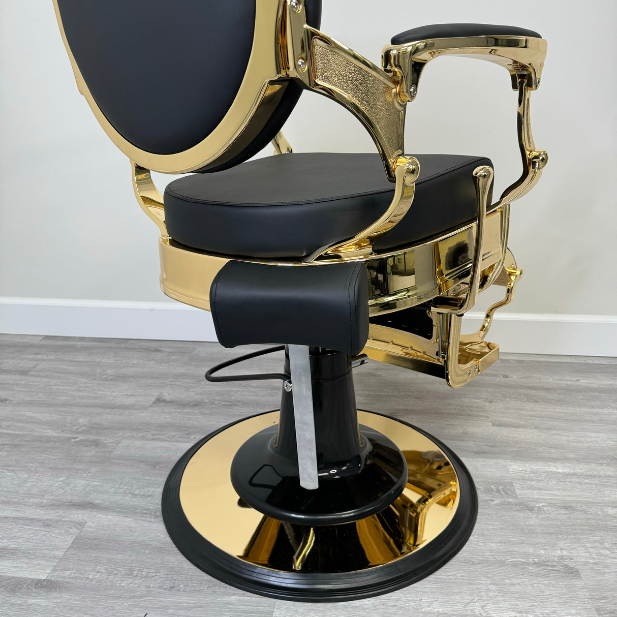 Geneva Gold Barber Chair