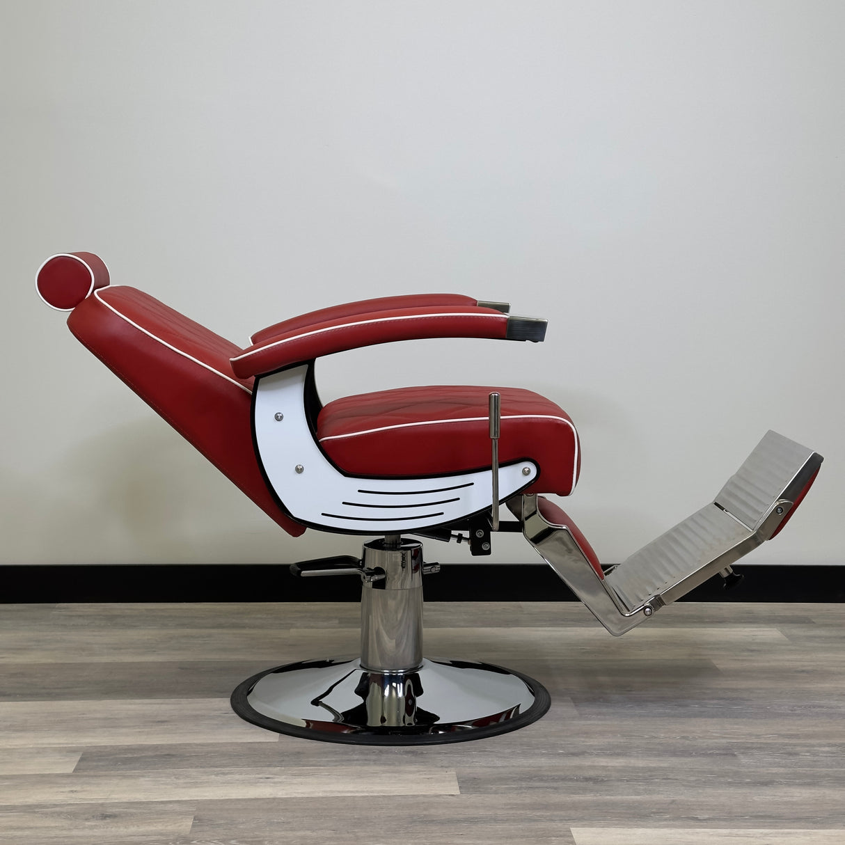 Bursa Barber Chair - Cardinal Red