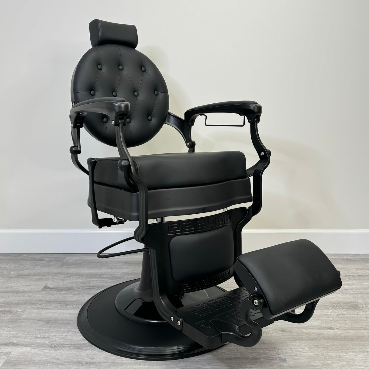 London Luxe Barber Chair